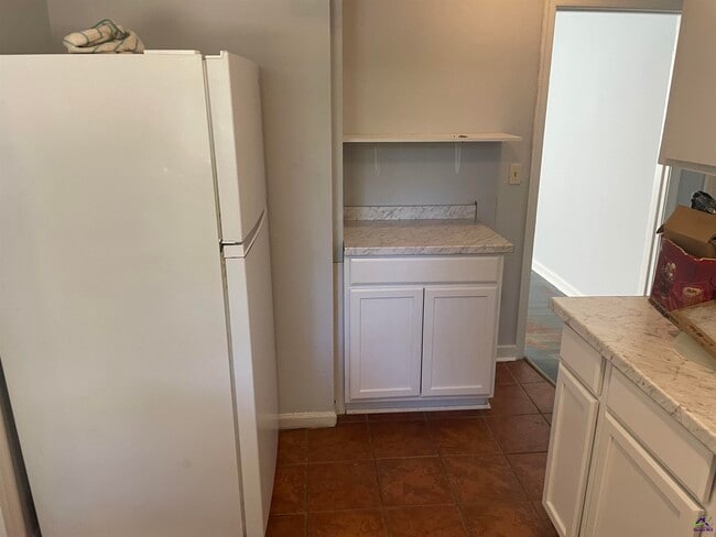 Foto del edificio - 216 Meadowdale Dr