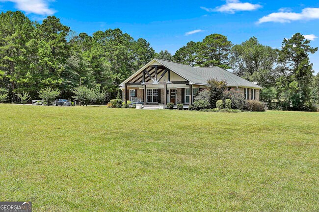 Foto del edificio - 620 Tri County Rd