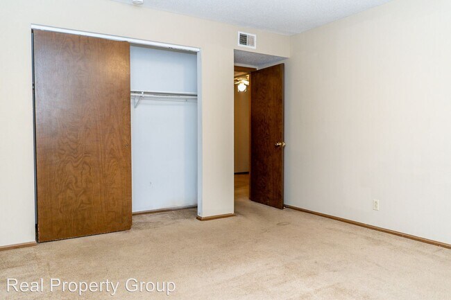 Foto del edificio - 3416 Balboa Ln