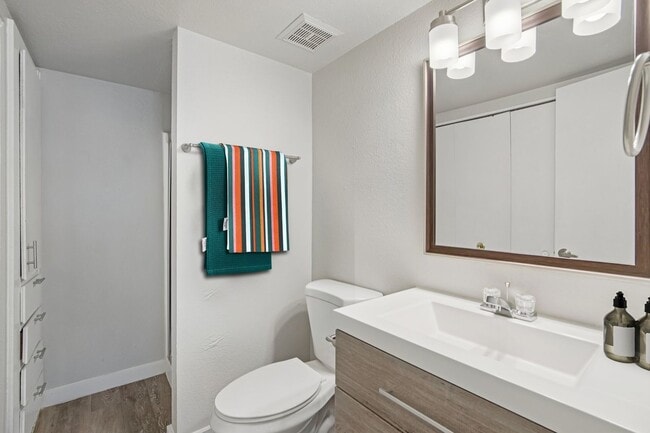 Interior Photo - Aster on University