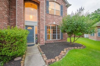 Building Photo - 6610 Treeline Dr