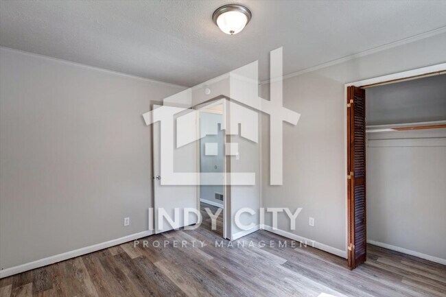 Building Photo - 7315 E 53rd St