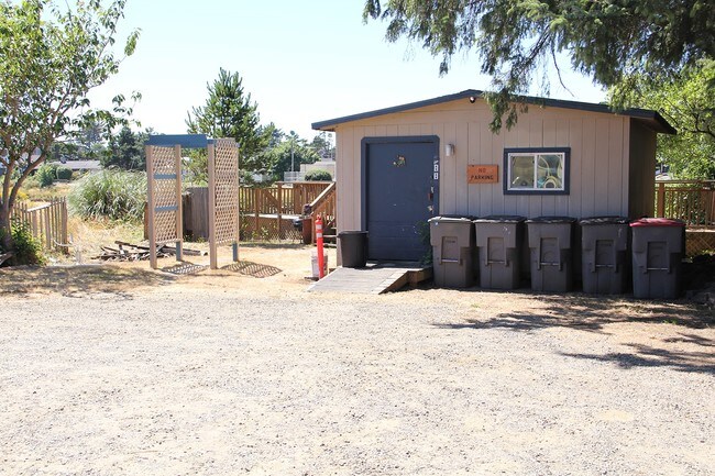 Cobertizo de almacenamiento - Riverside Inn Bed & Breakfast