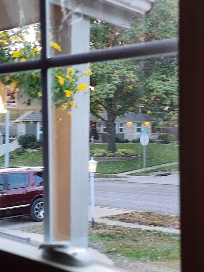 Foto del edificio - 7325 N Brooklyn Ave