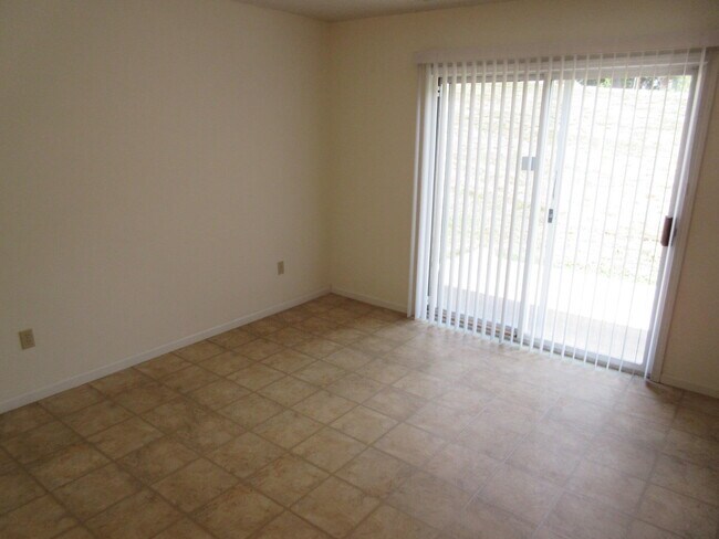 Foto del edificio - 4903 W Millbrook Dr