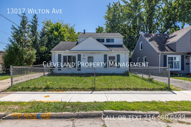 Foto del edificio - 13017 Wilton Ave