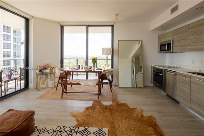 Photo - 121 NE 34th St Apartment