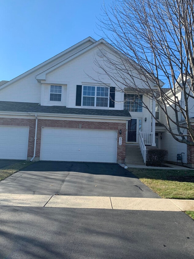 Primary Photo - 876 Stuarts Dr