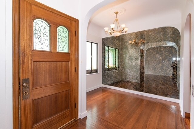 Foto del edificio - 1550 Beach St