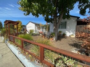 Building Photo - 27 Vallejo St