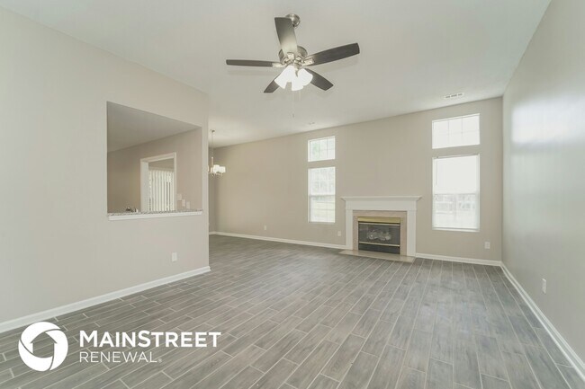 Foto del edificio - 8622 Flowers Ct