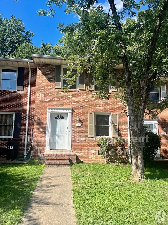 Building Photo - 214 Farrell Ln
