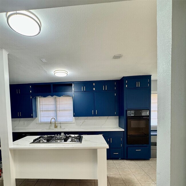 Foto del edificio - 1701 Gillette St