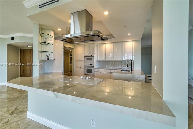 Primary Photo - 13611 Deering Bay Dr