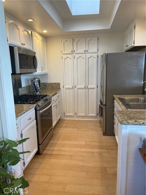 Building Photo - 24392 Alta Vista Dr
