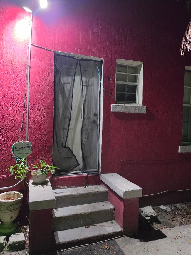 Foto del edificio - 835 NW 3rd St