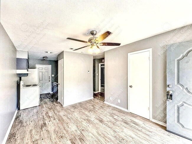 Foto del edificio - 844 E Sunshine Dr