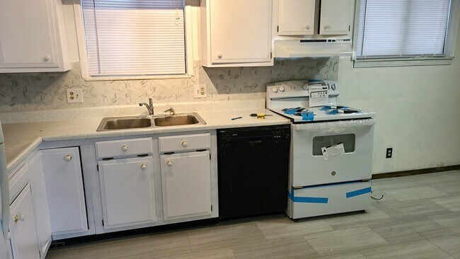 Foto del edificio - 2737 W Millbrook Ct