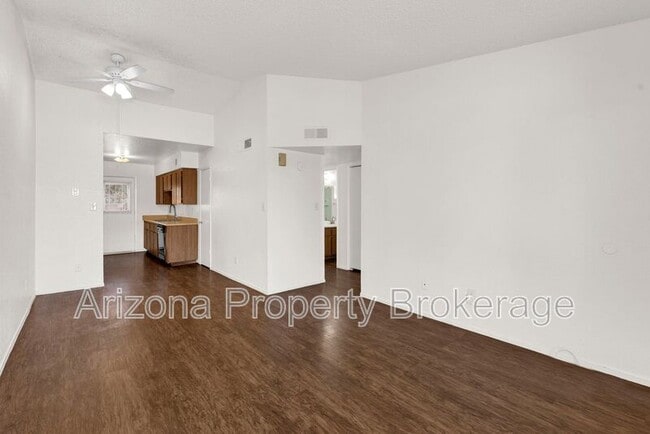 Building Photo - 4818 E Camino St