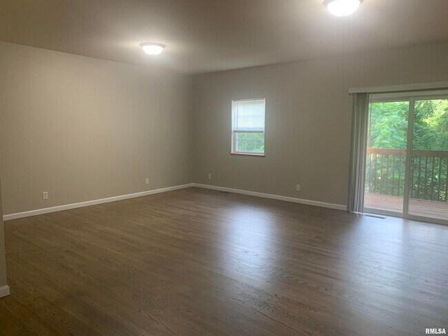 Foto del edificio - 858 West Trailcreek Drive