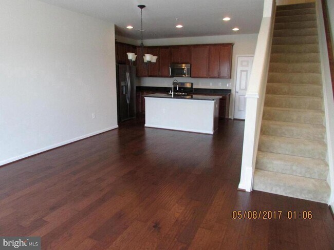 Building Photo - 20606 Maitland Terrace
