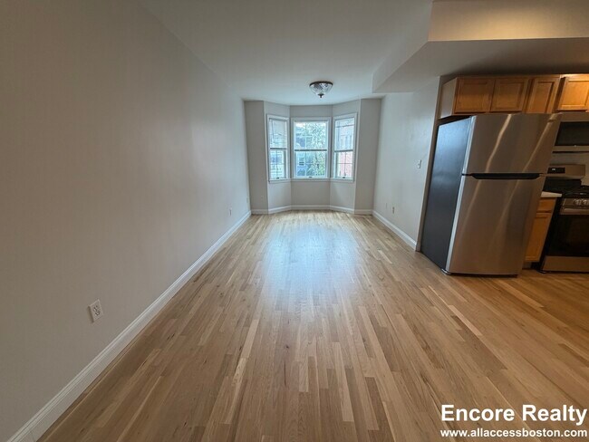 Foto del edificio - 393 W Broadway