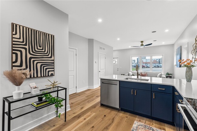 Building Photo - 169 S Union St