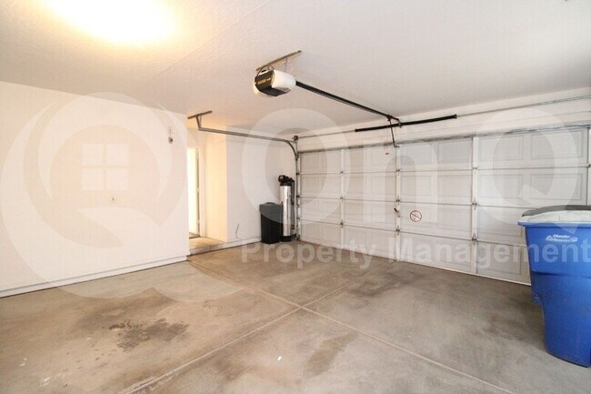 Building Photo - 3892 S Felix Pl