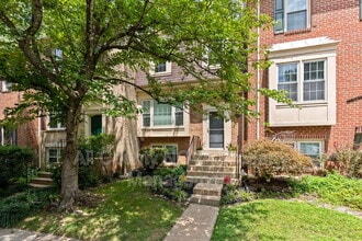 Building Photo - 4806 Treasure Ct