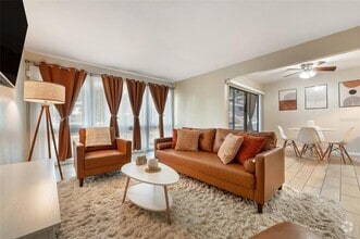 Building Photo - 5071 Eaglesmere Dr
