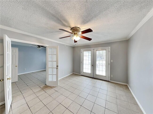 Building Photo - 1212 Utoy Springs Rd SW