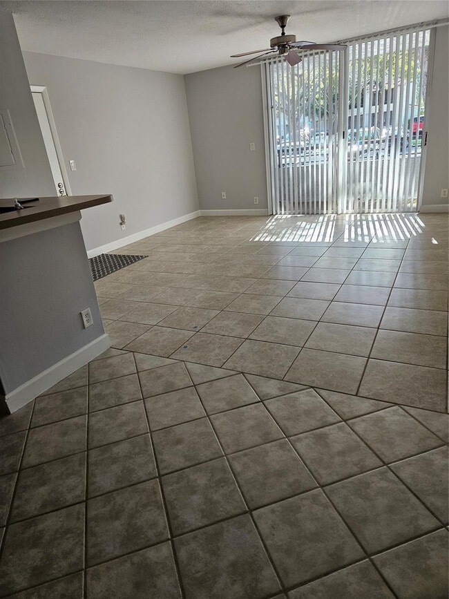 Building Photo - 641 Lyons Rd