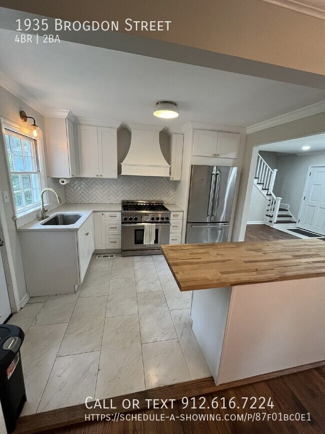 Building Photo - "Charming 4-Bedroom Savannah Home with Qua...