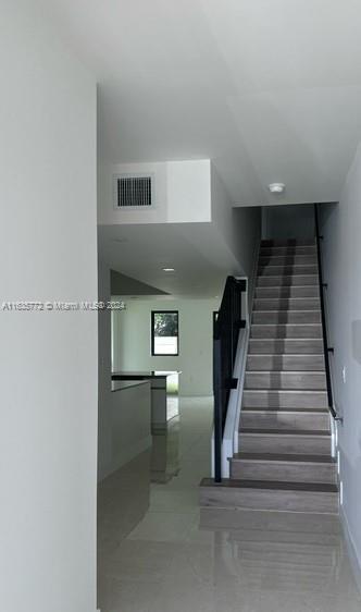 Foto del edificio - 5527 Oak Way