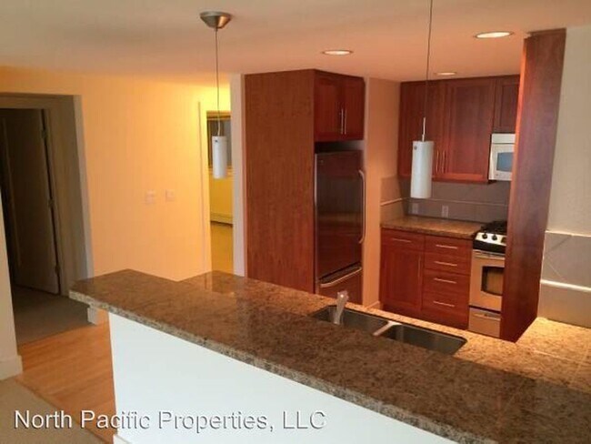 Foto del edificio - Modern 2 Bedroom Queen Anne Condo