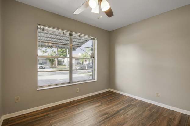 Foto del edificio - 113 Pinewood Ct