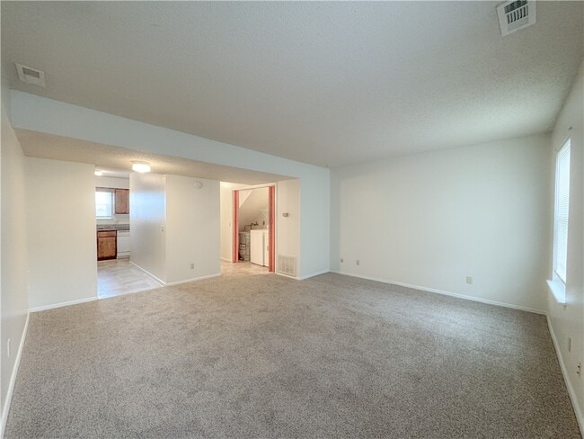 Building Photo - 4108 N Sunflower Cir