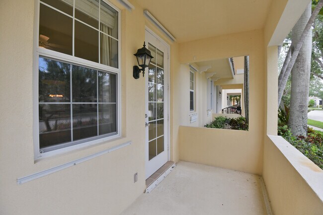 Foto del edificio - 7813 Veronawalk Blvd
