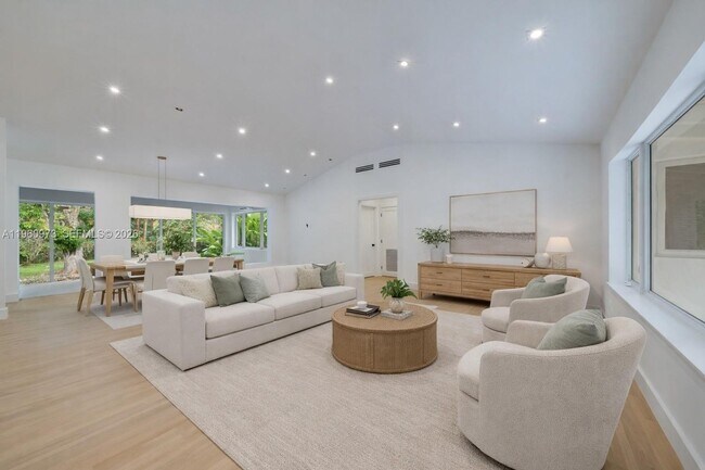 Foto del edificio - 12535 Moss Ranch Rd