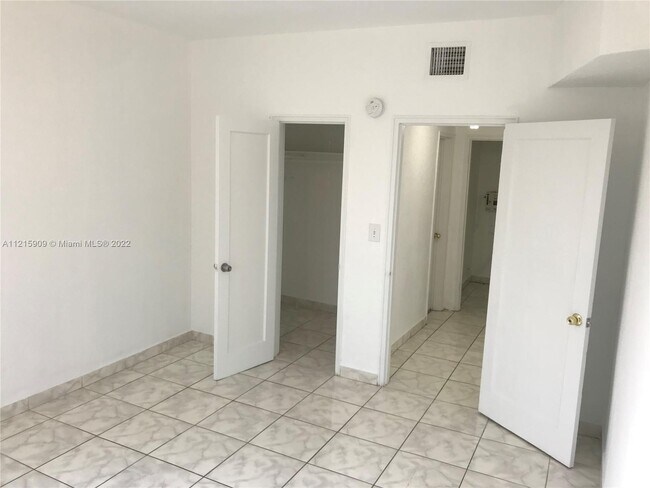 Foto del edificio - 1330 SW 6th St