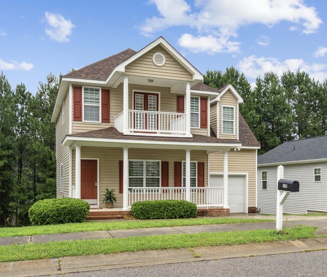 Foto del edificio - 5841 Wynmore Road