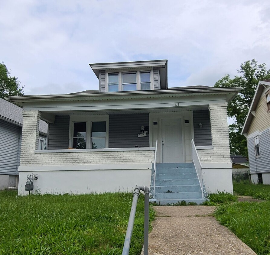 2 bed 2 bath with bonus areas! - Sneak peak! 2 bed 2 bath with bonus areas!