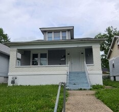 Building Photo - 663 S 43rd St