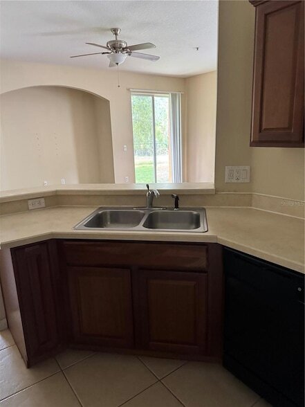 Foto del edificio - 2020 San Jacinto Cir