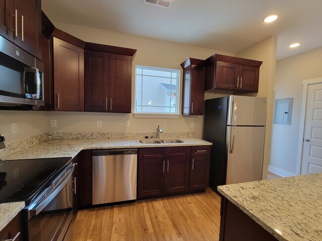 Building Photo - 4007 Angelica Ct