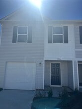 Building Photo - 1914 Tranquility Cir