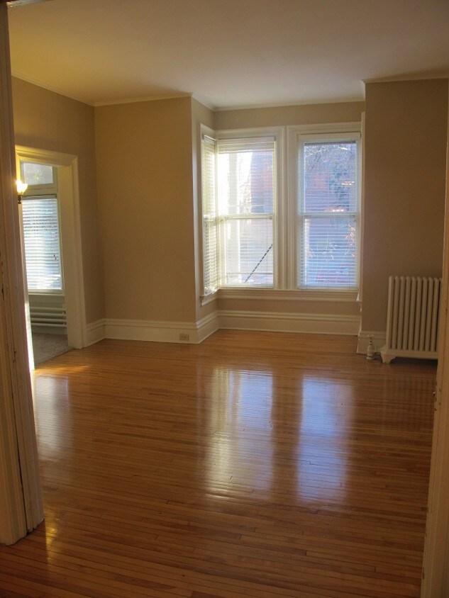 Foto principal - 579 Holly Ave