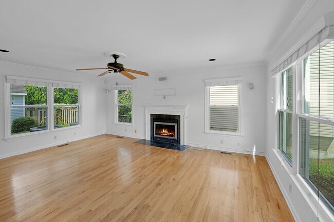 Foto del edificio - Colonial Place