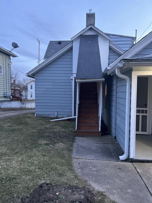 518.5 Oakhill Ave, Jackson, MI 49201 Condo for Rent in Jackson, MI