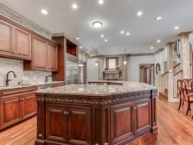 Building Photo - 3919 48th Ave NE